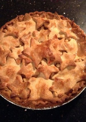 A picture of Super Star Apple Pie.
