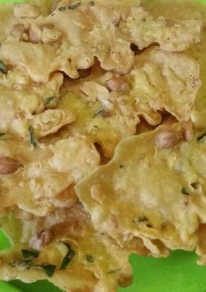 Foto resep Rempeyek kacang renyah nona ling