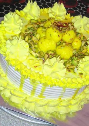 A picture of Rasmalai Cake.