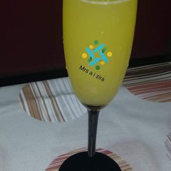 A picture of Fresh pure pineapple juice.