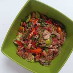 รูปของ Sambal Cumi Asin Pete