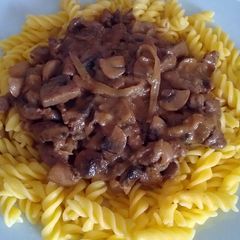 A picture of Vickys Beef Stroganoff, GF DF EF SF NF.