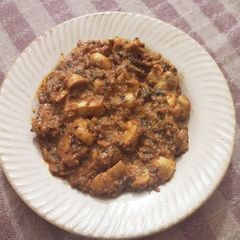 A picture of Creamy Mushroom Masala.