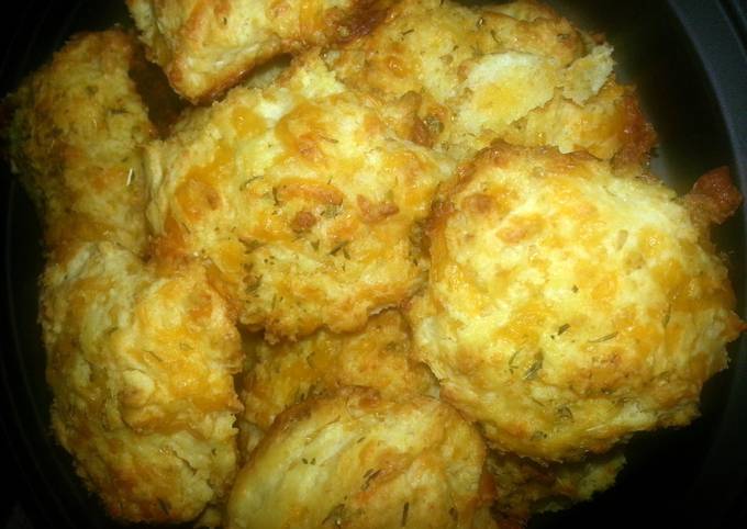 Cheddar Bay Biscuits