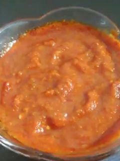 લસણ ચટણી(lasan ni chutney recipe in Gujarati) રેસીપી મુખ્ય ફોટો