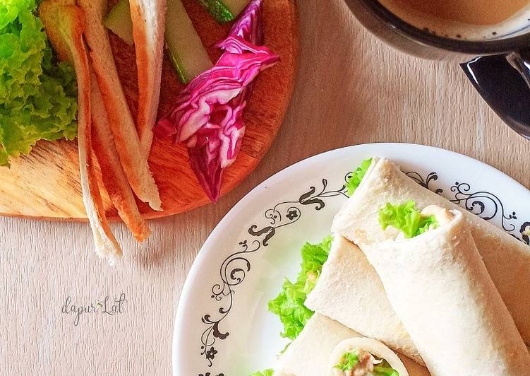 Sanwich Tuna Gulung