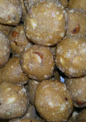 A picture of Power pack moong dal laddu.