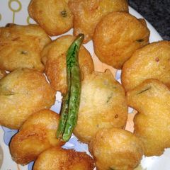 A picture of Medu vada.