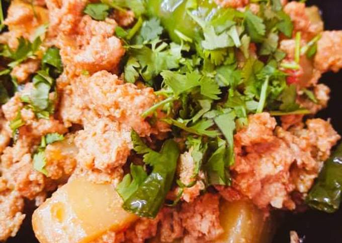 Simple Way to Prepare Ultimate Qeema Aloo