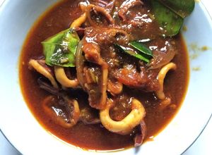 Foto resep Cumi asam manis pedas (misdaseum) amis lada haseum kalo kata orang sunda 😆