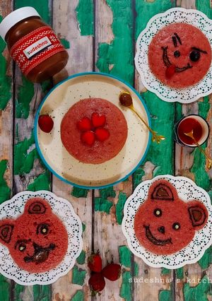 A picture of Strawberry Pancakes.