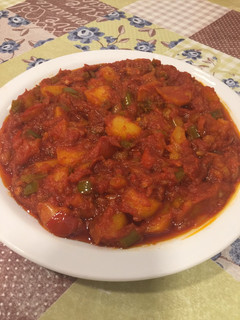 Una foto de Pisto con patatas