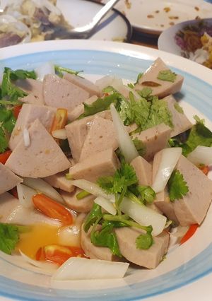 รูปของ ยำหมูยอแบบง่ายมากๆๆๆๆๆๆๆ