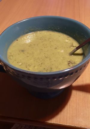 Una foto de Crema de Brócoli 🥦 (para uno)