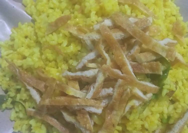 Cara Gampang Membuat Nasi goreng kuning yang Bikin Ngiler