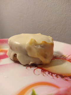 Una foto de Alfajores integrales rellenos de dulce de leche😍🤤