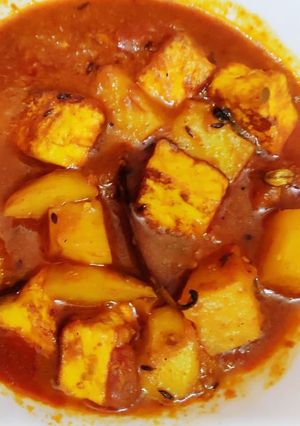 নিরামিষ পনির আলুর ডালনা(niramish paneer aloor dalna recipe in Bengali) রেসিপির প্রধান ছবি