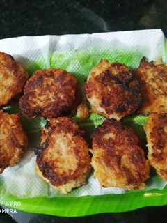 মাছের তেলের বড়া(macher teler bora recipe in Bengali) রেসিপির প্রধান ছবি