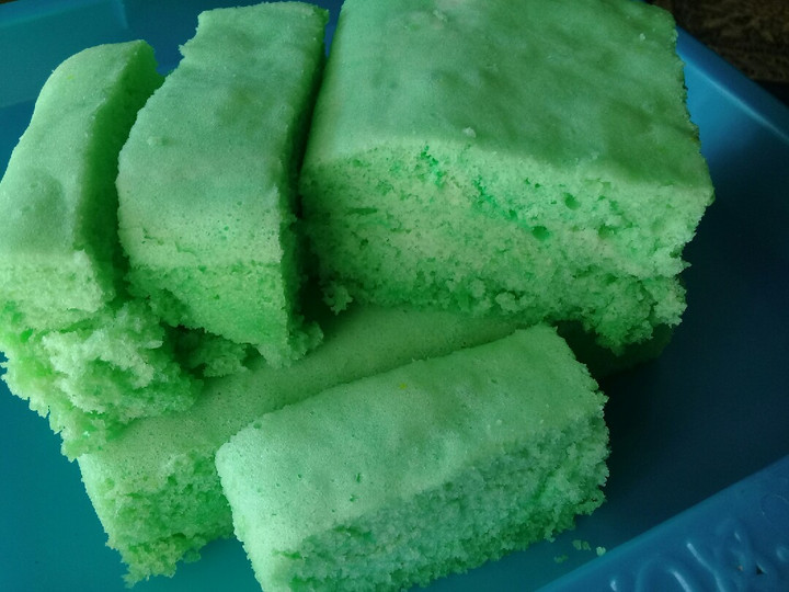 Langkah Mudah untuk Membuat Bolu pandan kukus yang Enak