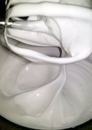 A picture of mariam's simple homemade marshmallow fluff.