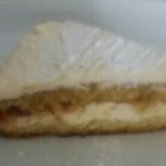 A picture of Strawberry & Vanilla Cream Cake.