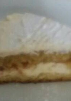 A picture of Strawberry & Vanilla Cream Cake.