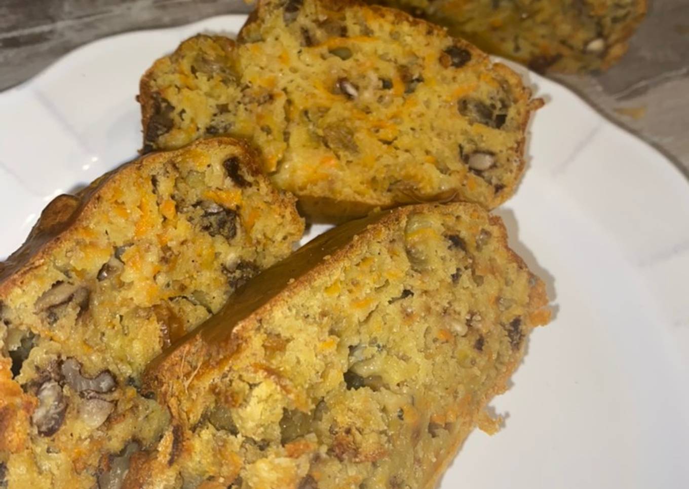 Cake aux carottes, roquefort et noix 🥕🧀🌰