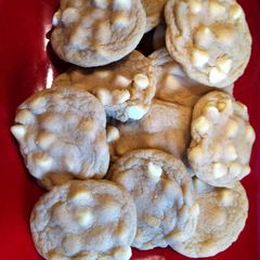 A picture of Irvixen's Root Beer Float Pudding Cookies.