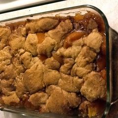 A picture of Peach Cobbler Crumble.