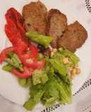 Milanesas de peceto con ensalada verde