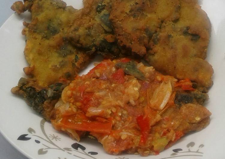 Bagaimana Membuat Geprek Daun Singkong yang Enak Banget