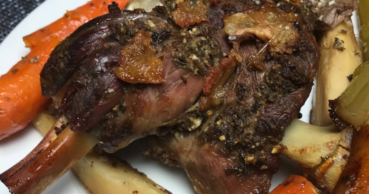 Slow cooked lamb shoulder with anchovy & rosemary seasonsupply Recipe by M Cookpad