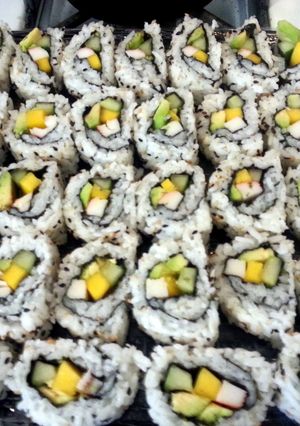 A picture of California Roll.