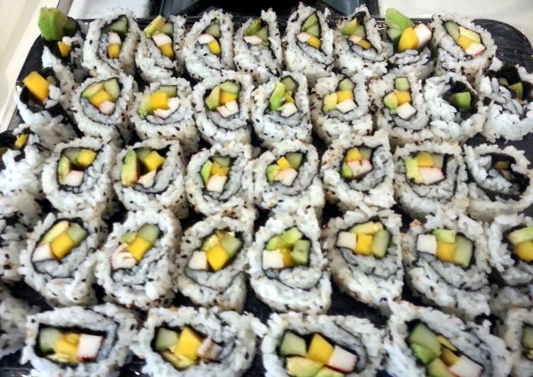 Steps to Make Award-winning California Roll