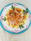 Spitzkohl mit Ananas und Garnelen