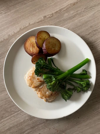 Recipe Hake, sweet potato chips and broccoli the Can Spoil the Tongue Tasty