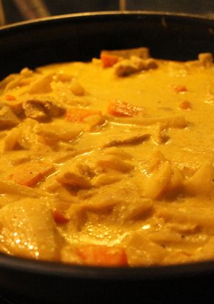 Una foto de Pechugas a la trasnochada y curry