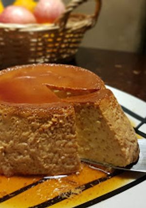 Una foto de Flan de canela