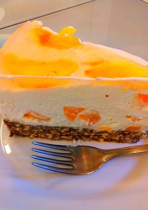 Őszibarack torta sütés nélkül recept fotója