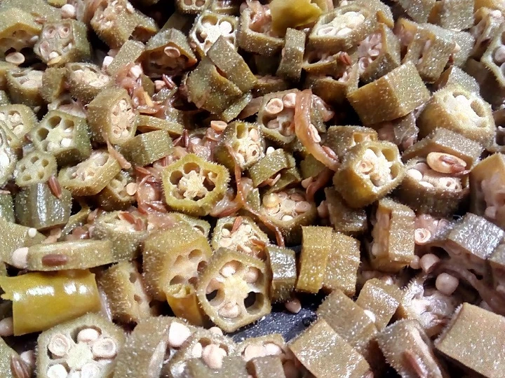 Easy Steps to Make Choka Bhindi which Delicious