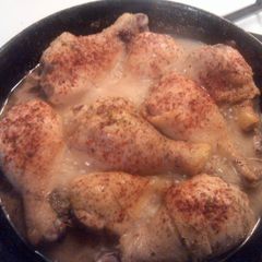 A picture of Chicken in Moscato Sauce.