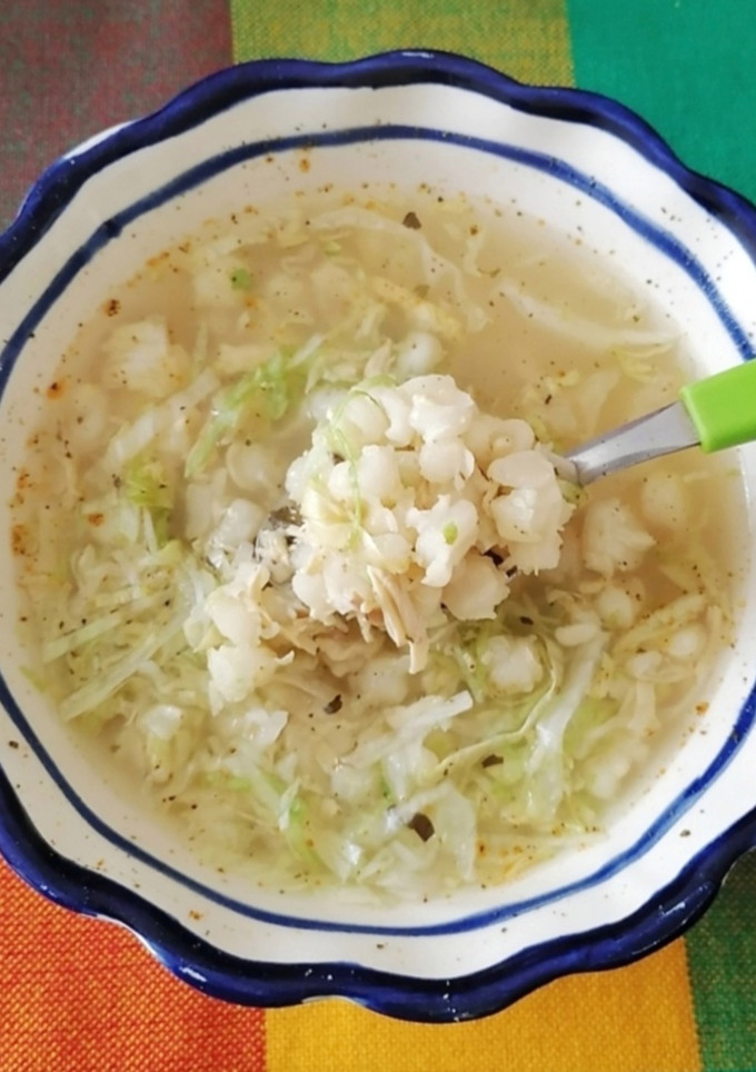 Una foto de Pozole blanco 🤤🇲🇽