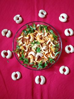 કાજુ ગાંઠિયા નું શાક (Kaju Ganthiya Shak Recipe In Gujarati) રેસીપી મુખ્ય ફોટો