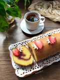Roll Cake Strawberry Saffron (1240)
