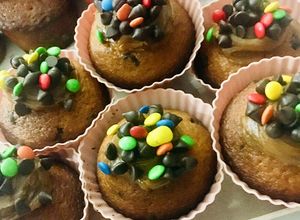 Una foto de 🧁MUFFINS🧁DE DULCE DE LECHE 💯🤩😋 by @gloria❤️