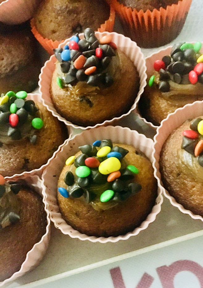 Una foto de 🧁MUFFINS🧁DE DULCE DE LECHE 💯🤩😋 by @gloria❤️
