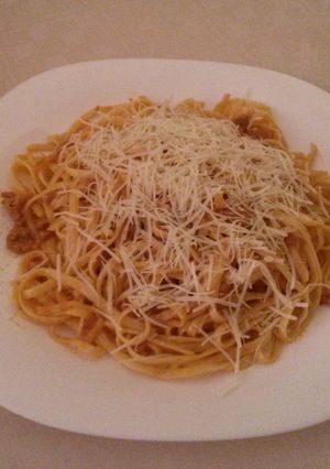 Una foto de 🍝 Pasta tallarines a la boloñesa