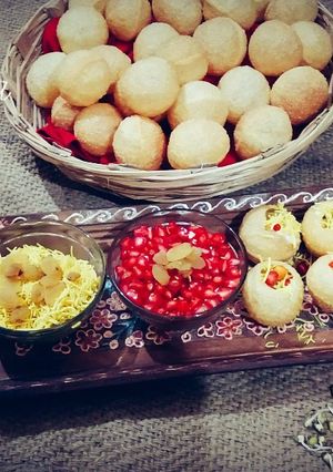 સ્પ્રાઉટ્સ ચાટ દહીંપુરી(Sprouts chat dahipuri recipe in Gujarati) રેસીપી મુખ્ય ફોટો