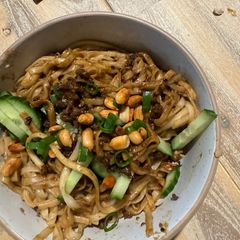Dan dan noodles A picture of Dan dan noodles.
