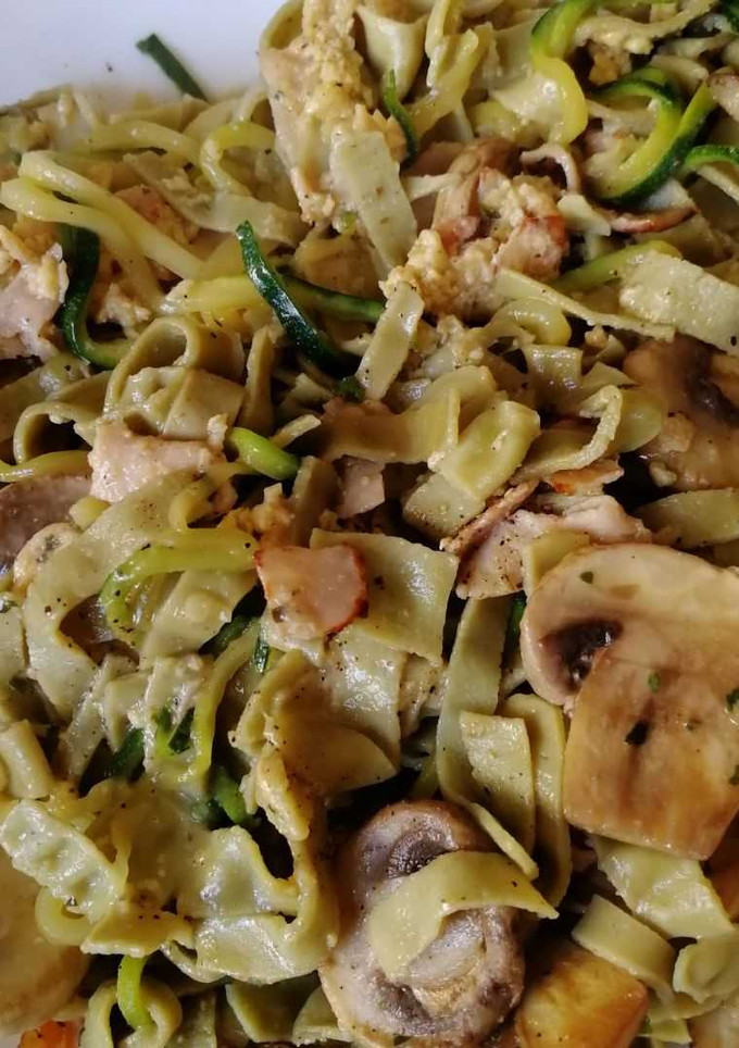 Una foto de Pasta a la carbonara low carb